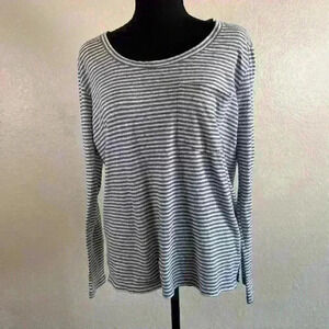Abercrombie & Fitch crew neck long sleeve Blue/white stripped T-Shirt Women sz L
